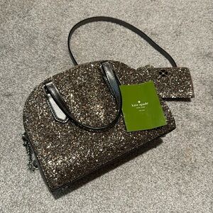 Small Kate spade purse with matching wallet